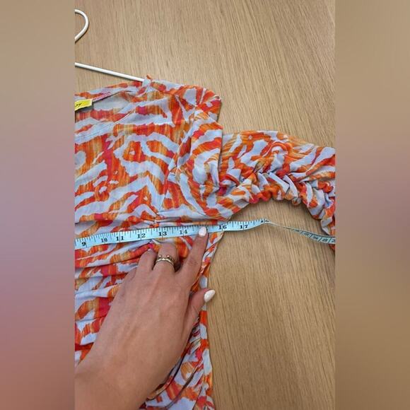 Circus NY Women’s small Dusk Blue Electric Zebra Ruched Long Sleeve Top 1728 - Picture 9 of 10